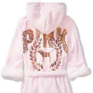 Victoria’s Secret pink Sherpa lined Robe with Gold